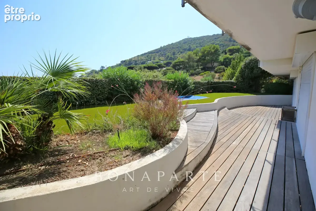 Ramatuelle - domaine de l'escalet - villa contemporaine à 150 m de la plage - photo 18