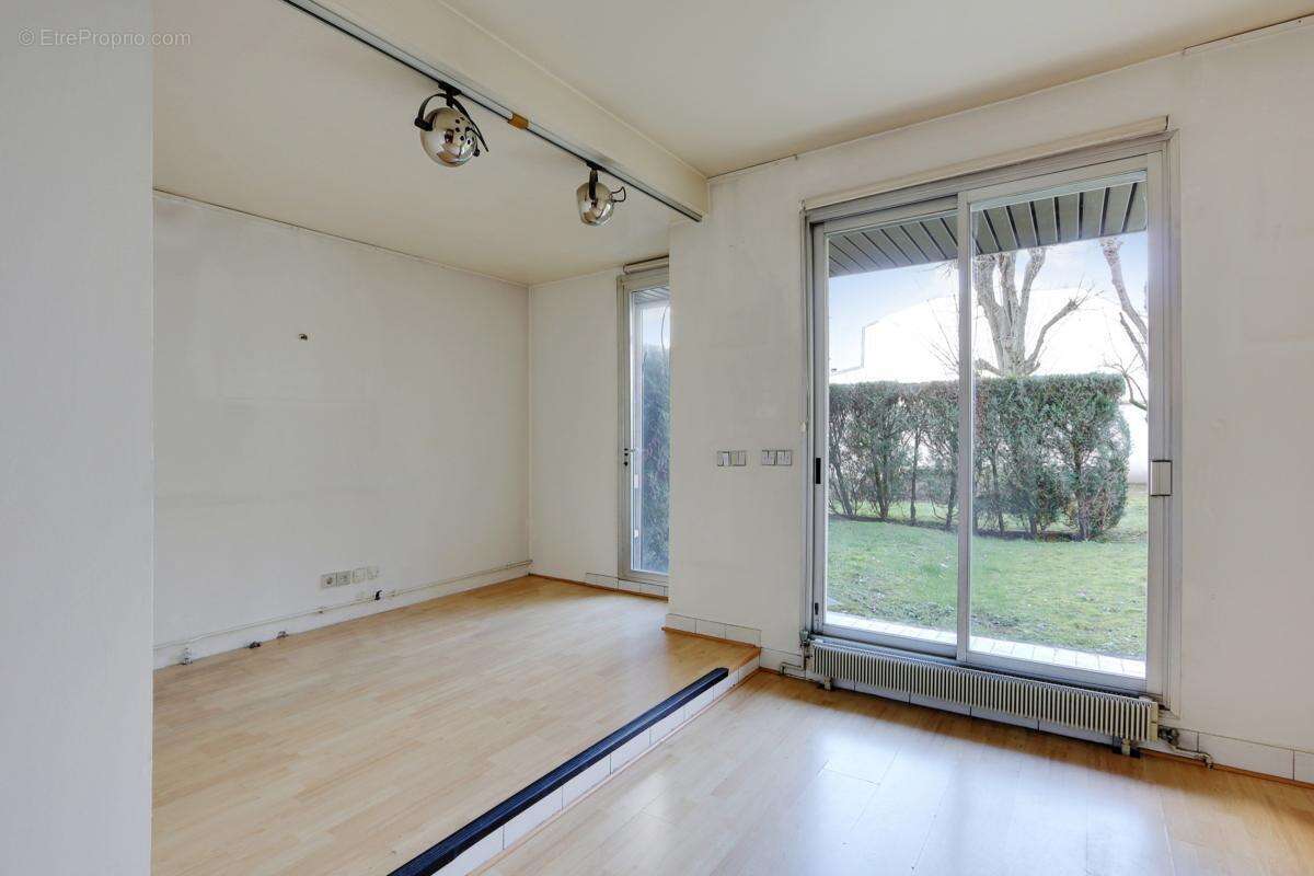 Appartement à FONTENAY-SOUS-BOIS