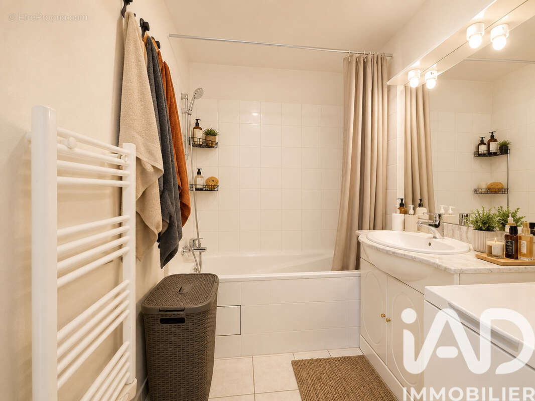 Photo 4 - Appartement à VILLEMOMBLE