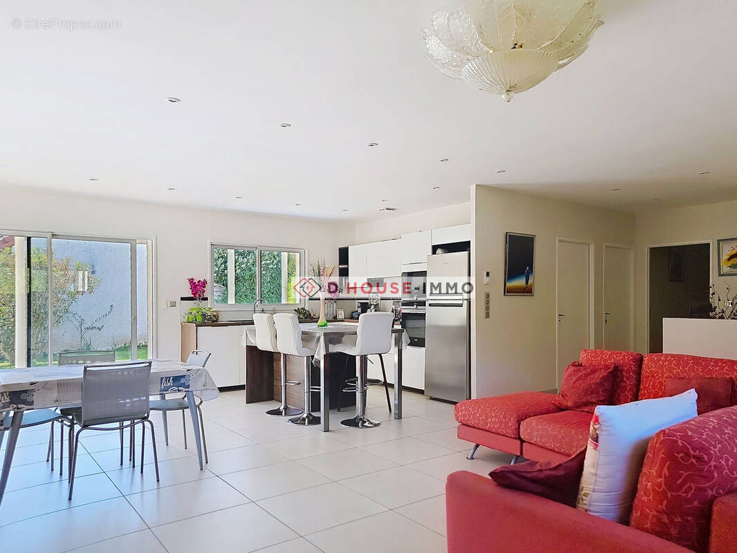 Maison à SAINT-QUENTIN-SUR-ISERE