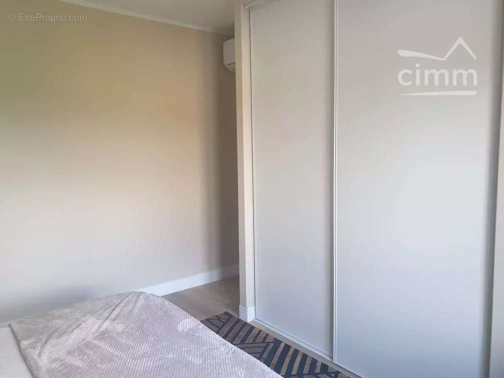 Maison à SAINT-ROMAIN-LE-NOBLE