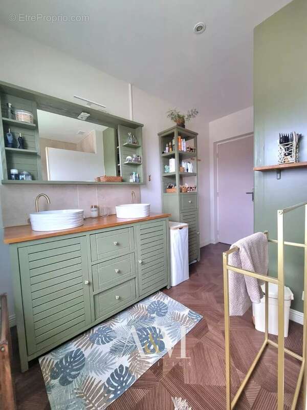 Maison à SAINT-YRIEIX-SUR-CHARENTE