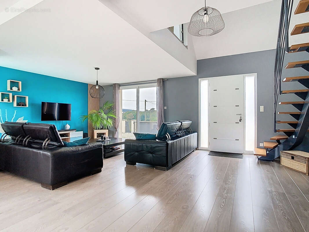 Maison à NEUFMESNIL