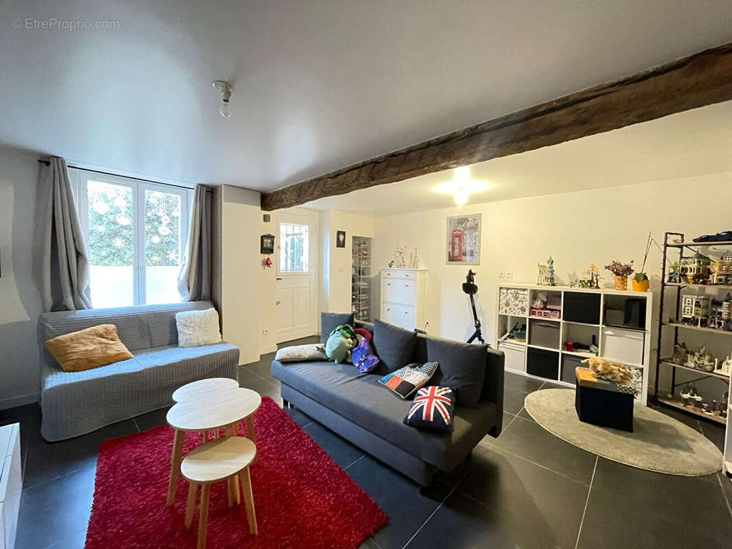 Appartement à VERRIERES-LE-BUISSON