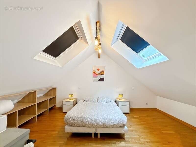 Maison à MONCE-EN-BELIN