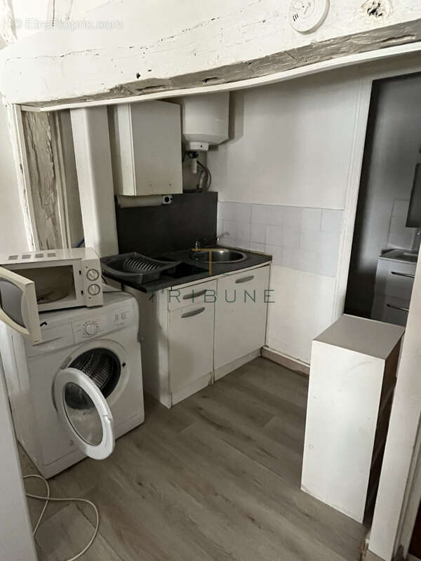Immeuble avec 1 local commercial et 11 appartements - photo 13
