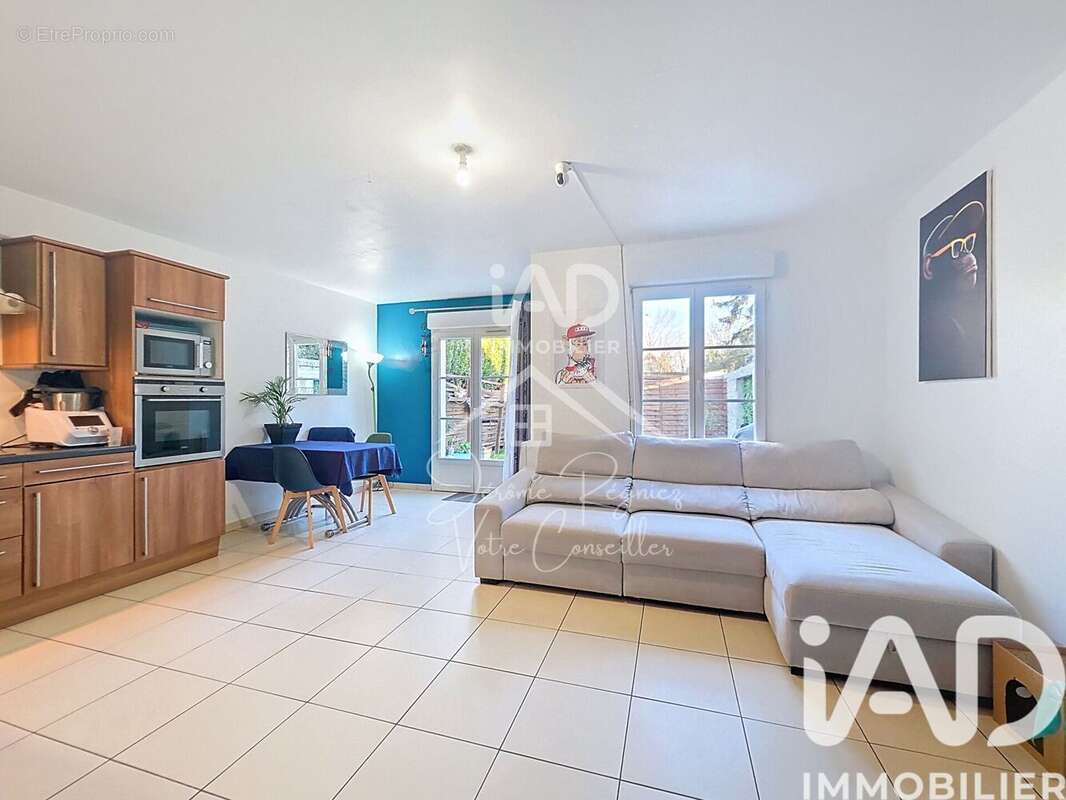 Photo 2 - Maison à LE PLESSIS-BELLEVILLE