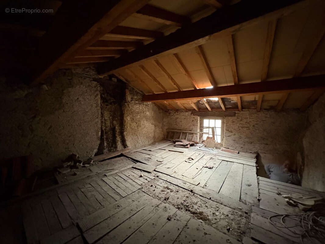 Maison à SAINT-AMANS-SOULT