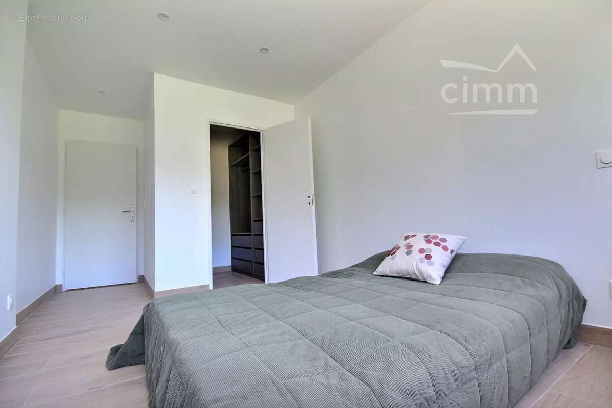 Appartement à LIVRON-SUR-DROME