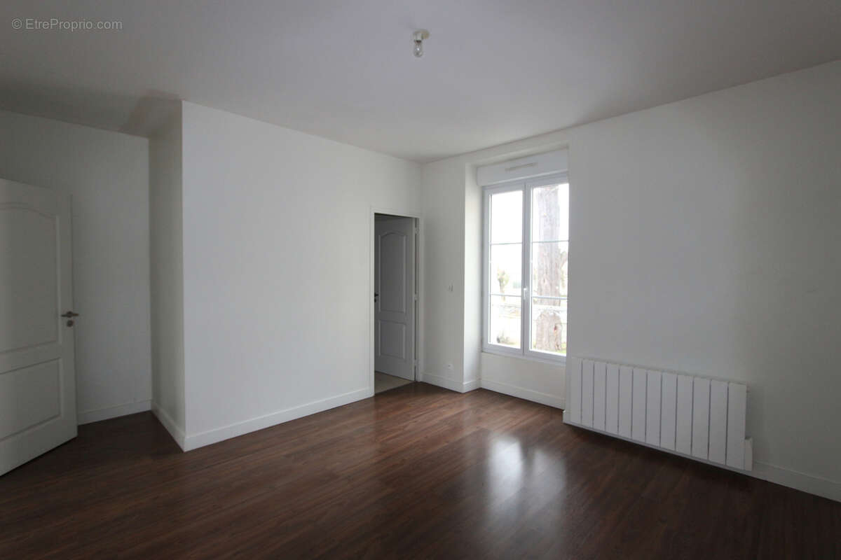 Appartement à POUGUES-LES-EAUX
