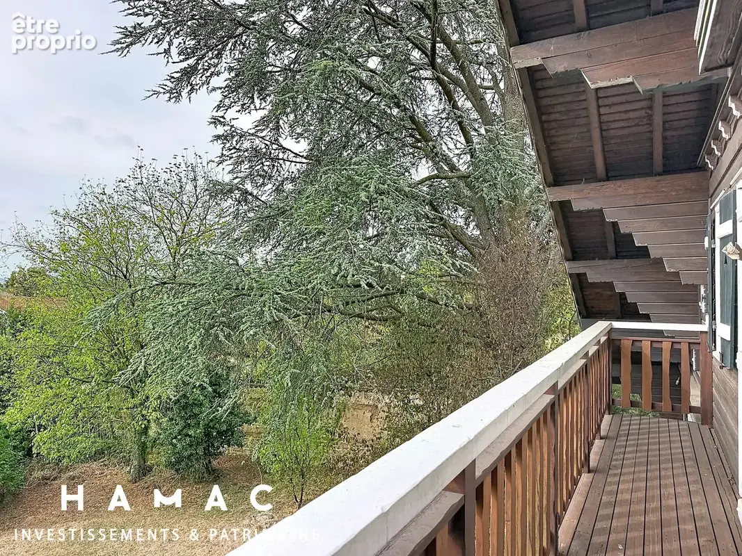 Chalet Grézieu-la-Varenne Centre 250 m² - photo 14