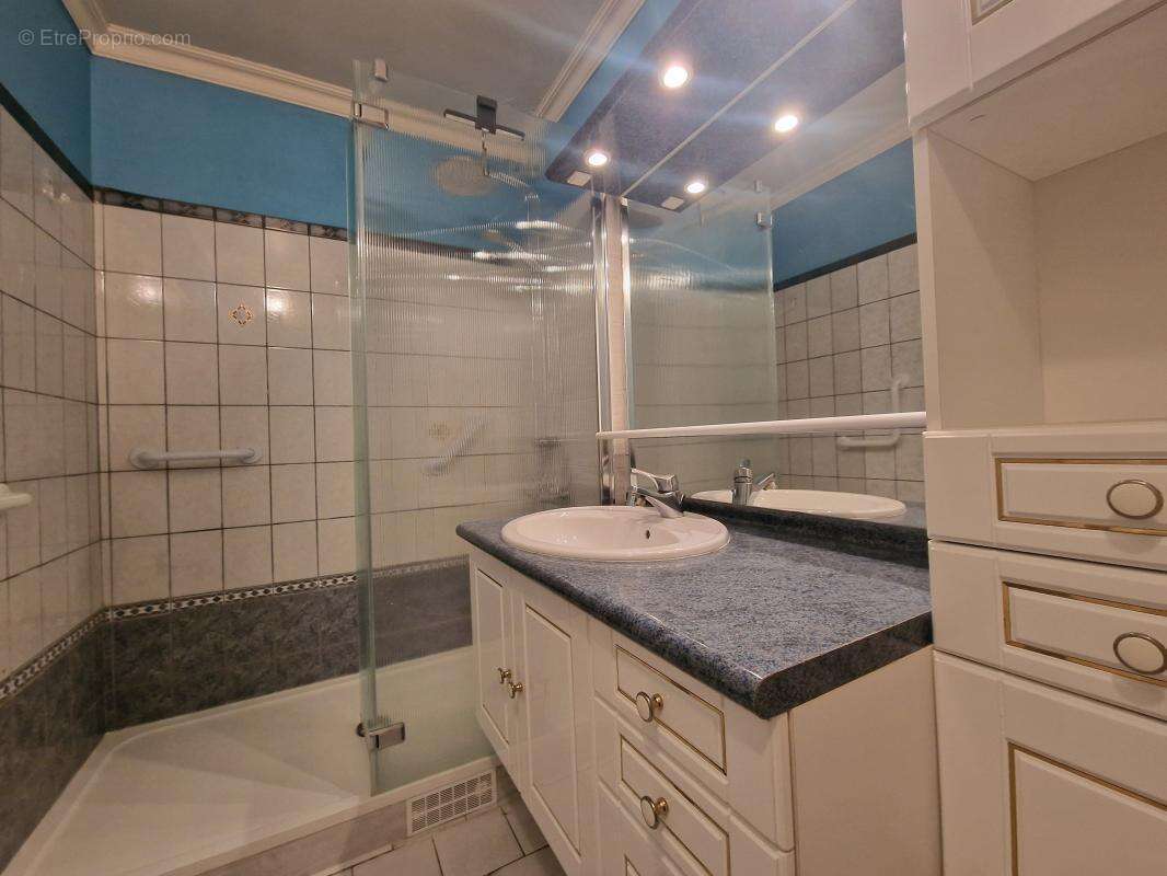 Appartement à VAIRES-SUR-MARNE