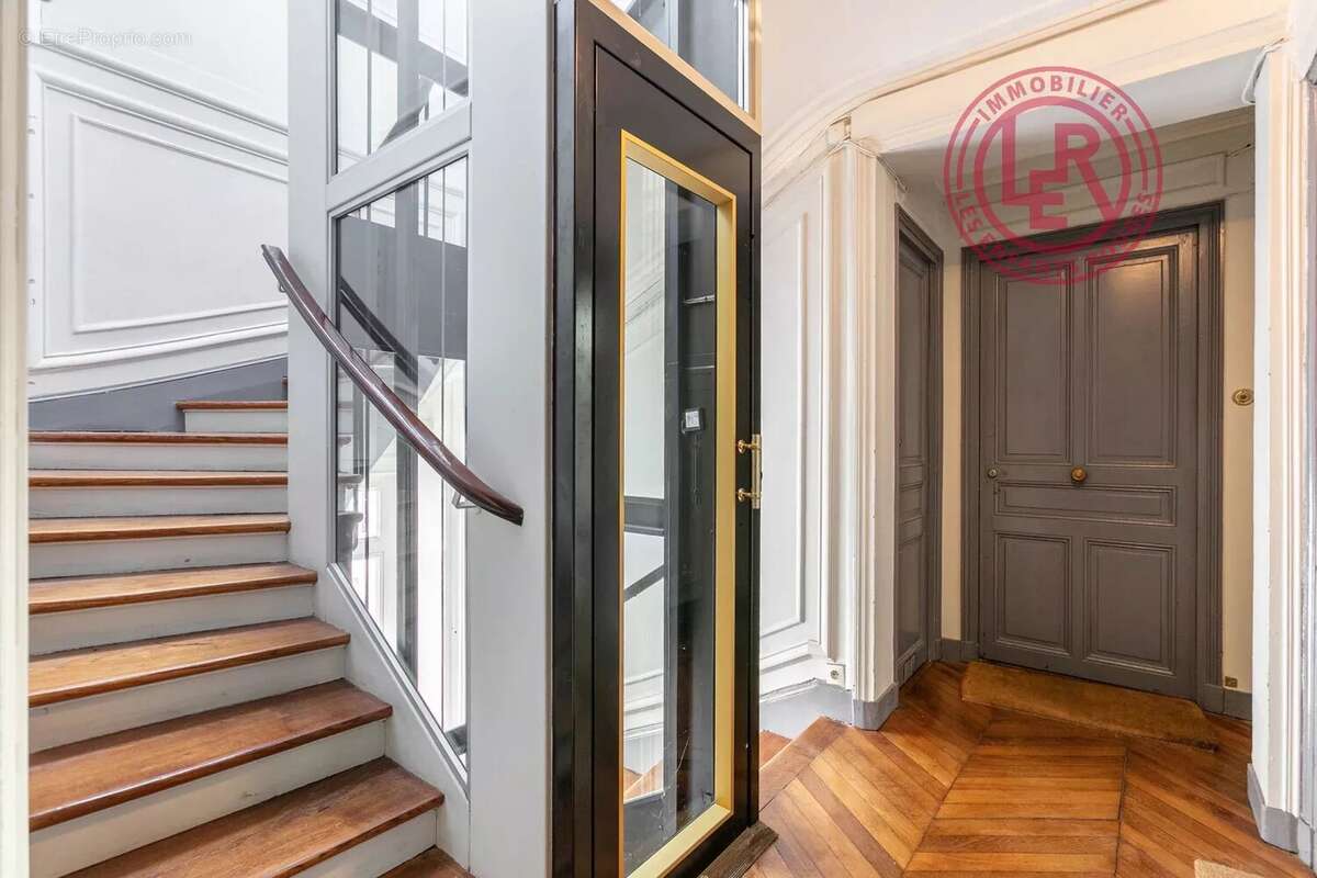 Appartement à PARIS-4E