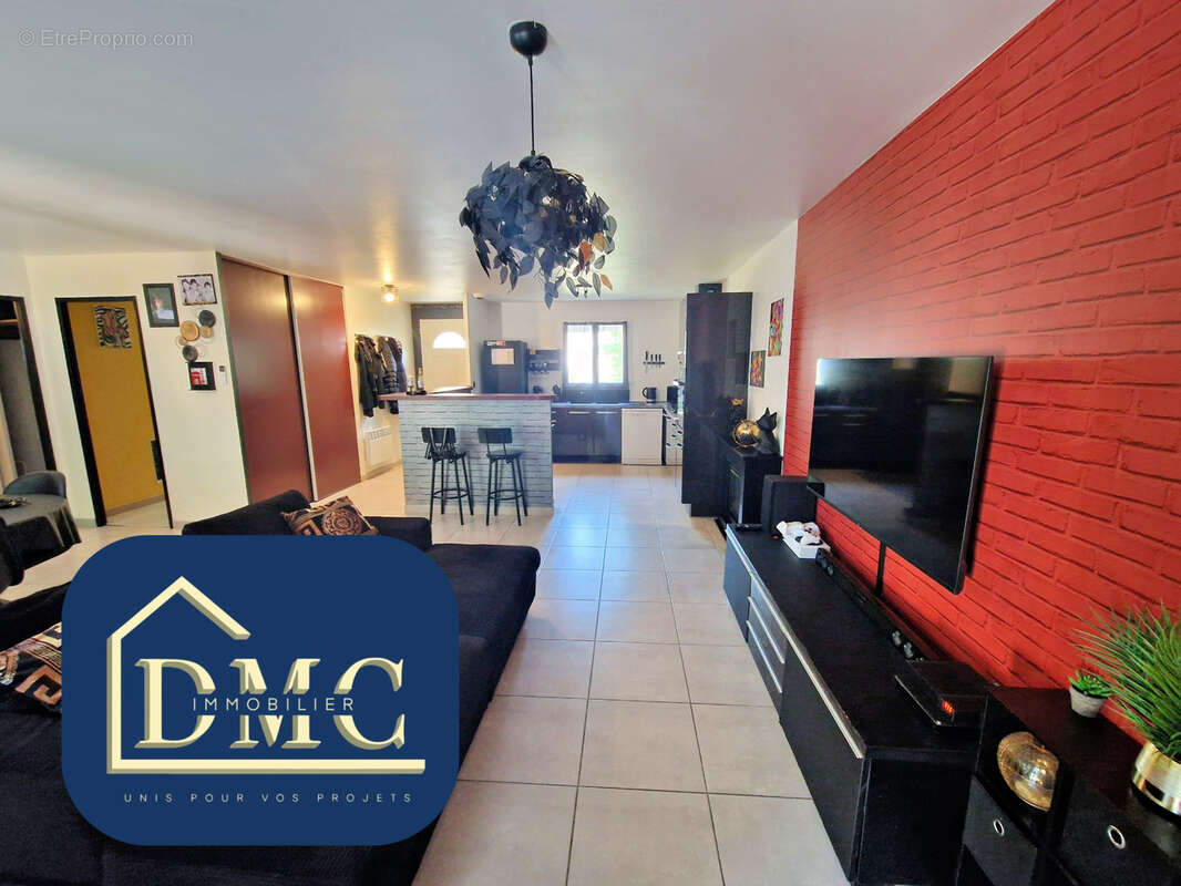 Maison T5 100m2 Cintegabelle - photo 3