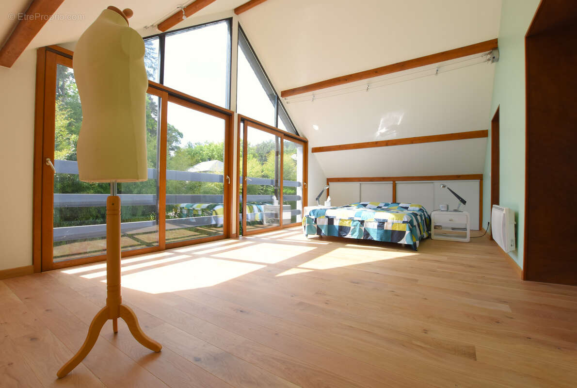 Maison à LES ESSARTS-LE-ROI