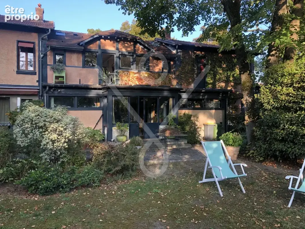 Photo Maison à Croissy-Sur-Seine au prix de 1 100 000€