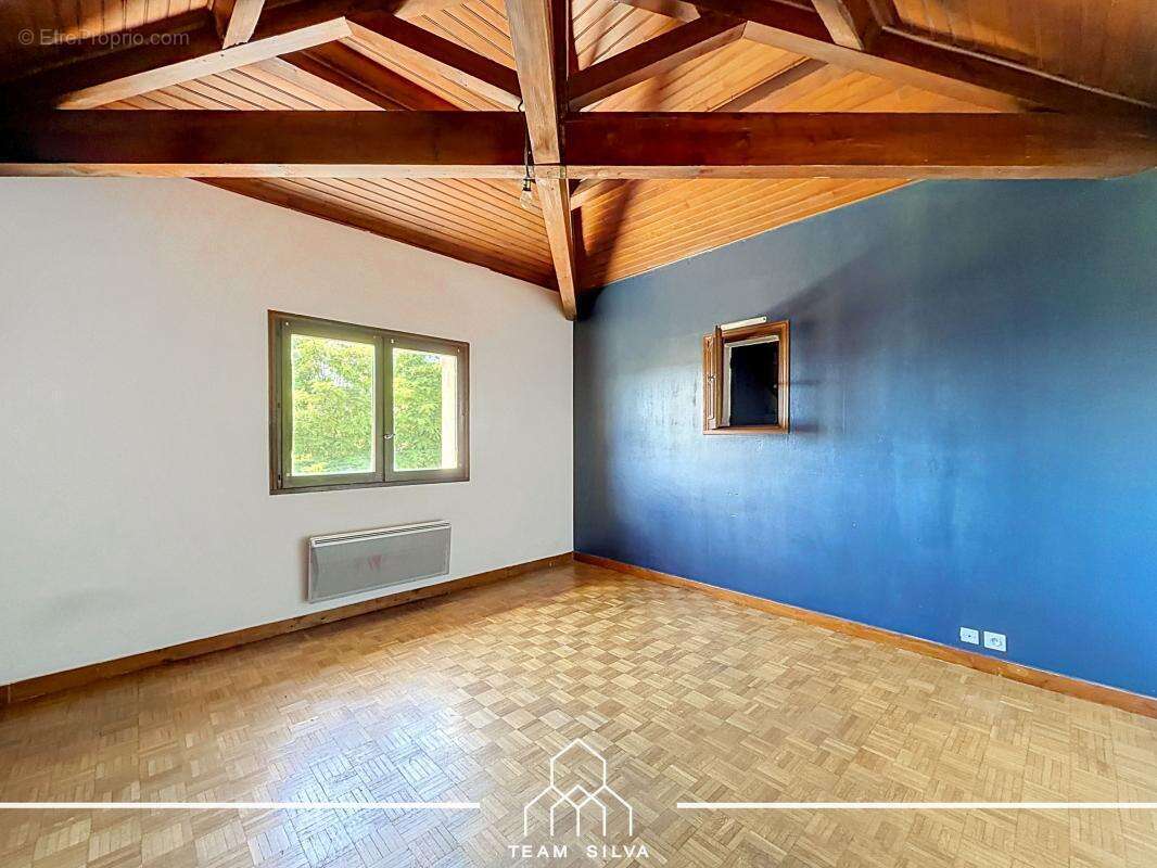 Maison 220 m² à Ternay  - photo 11