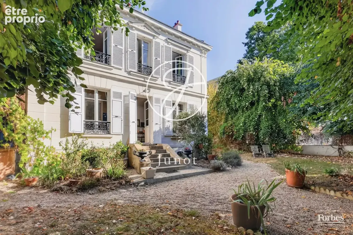 Le Vésinet - CENTRE - Maison - 5 chambres - 186m² - Terrain 653m². - photo 24