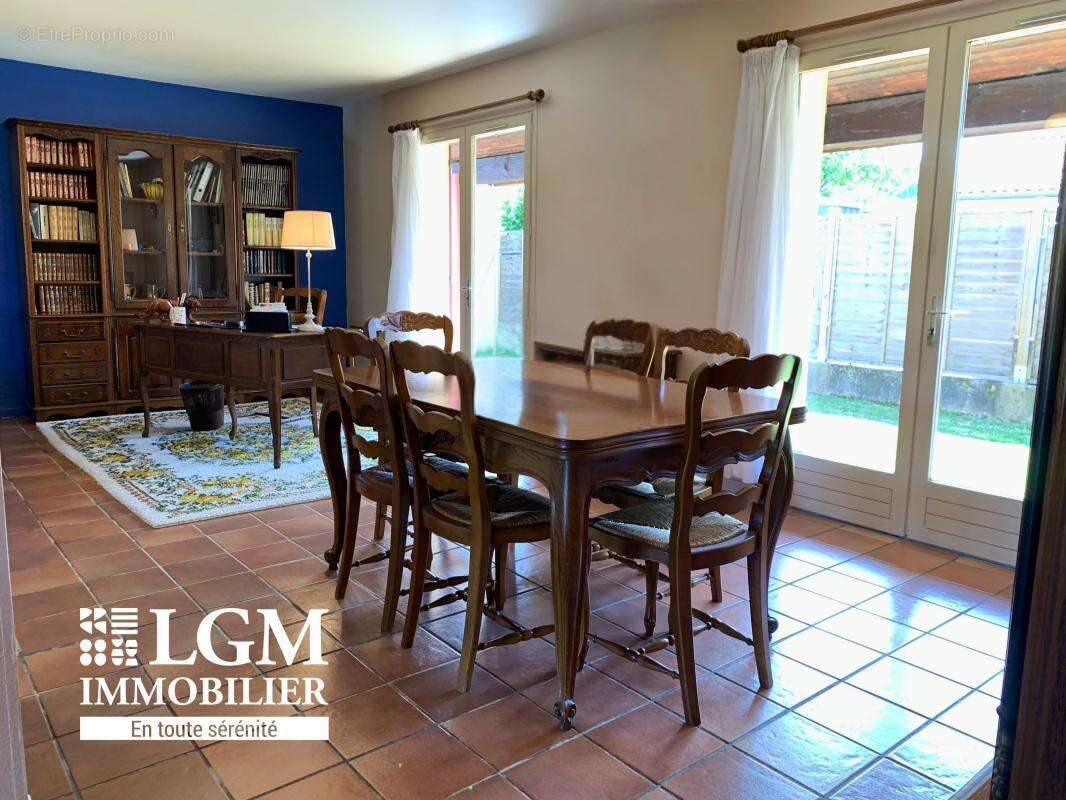 Maison à SAINT-SULPICE