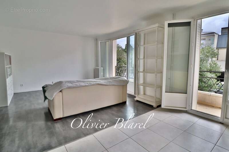 Appartement à LE PLESSIS-ROBINSON