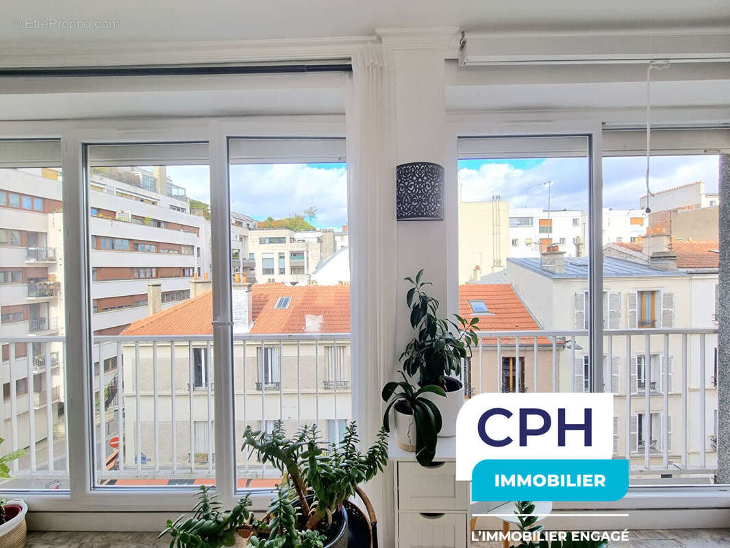 Appartement à PARIS-14E