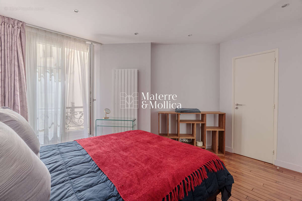 Appartement à PARIS-6E