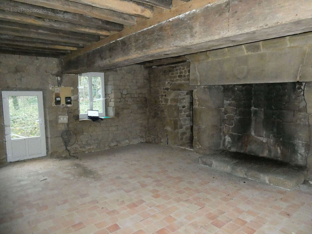 Maison à MAGNY-LE-DESERT