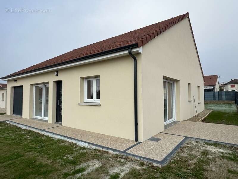 Maison à VILLIERS-EN-LIEU