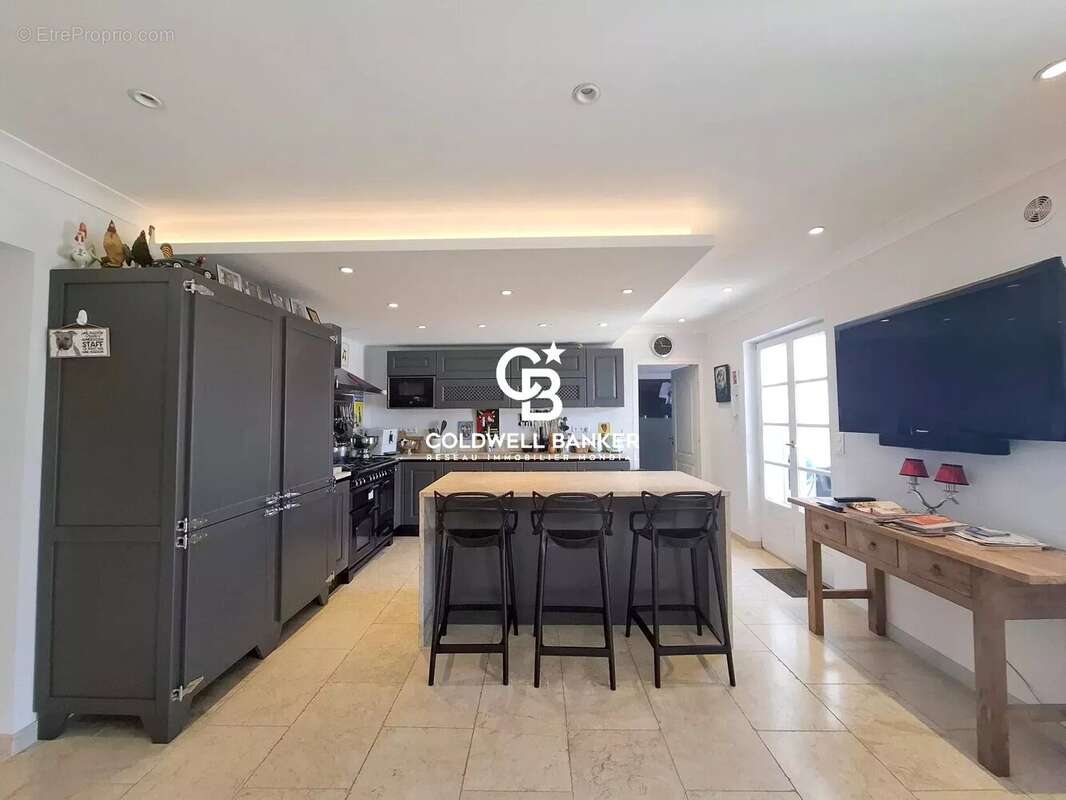 Maison à CARQUEIRANNE