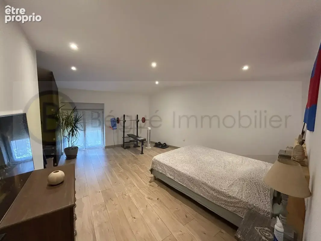 Maison en pierre entierement renovee a fiac (4 pièces) - photo 8