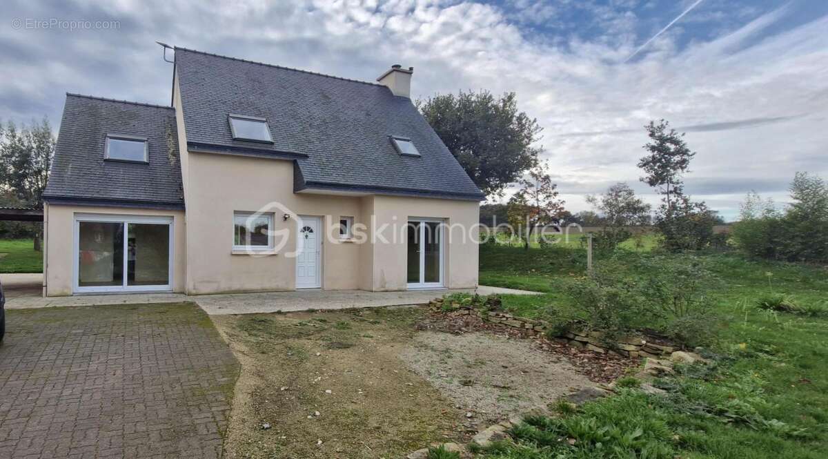 Maison à PLOUIGNEAU