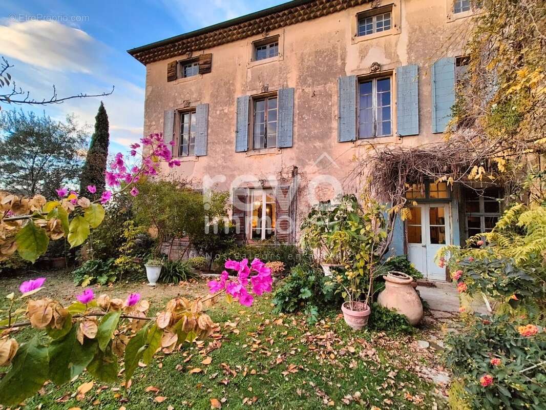 Maison à SAINT-PAUL-TROIS-CHATEAUX