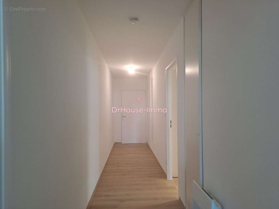 Appartement à SAINT-CYR-SUR-LOIRE