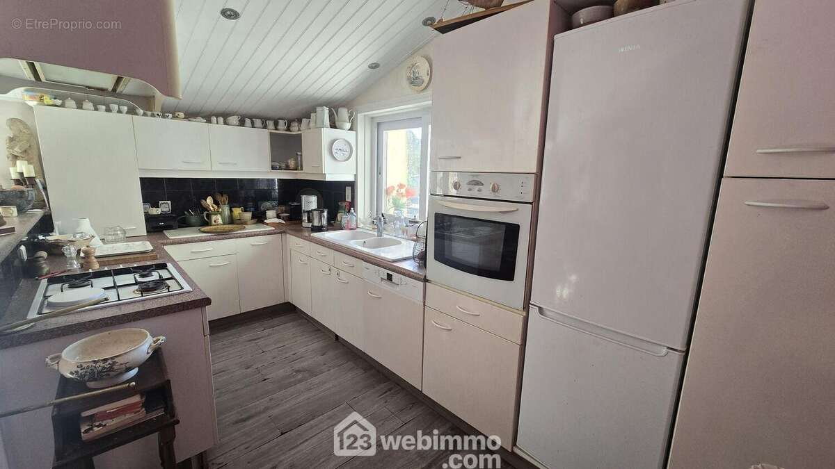 Espace cuisine aménagée et équipée - Maison à TALMONT-SAINT-HILAIRE