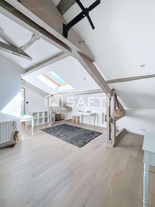 Maison 231 m² à Monblanc  - photo 4
