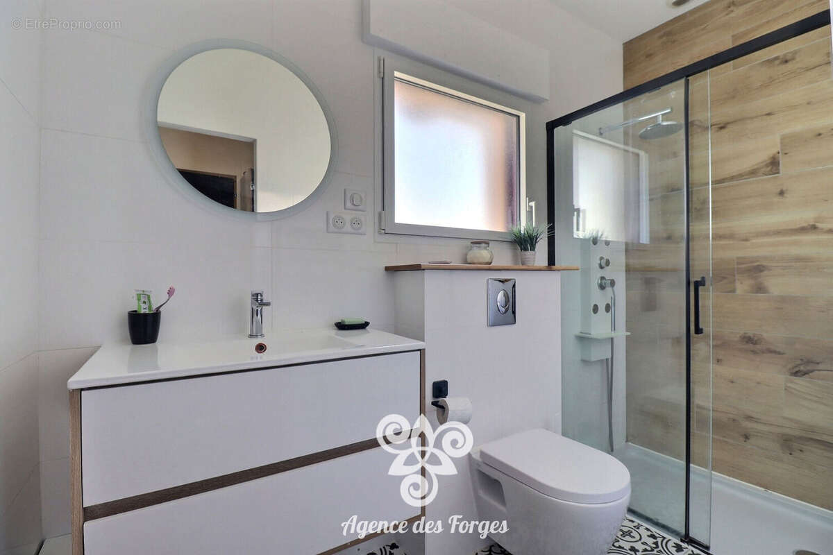 Maison La Planche bourg /  '4 chambres + bureau / Stationnement / garage /  jardin - photo 12
