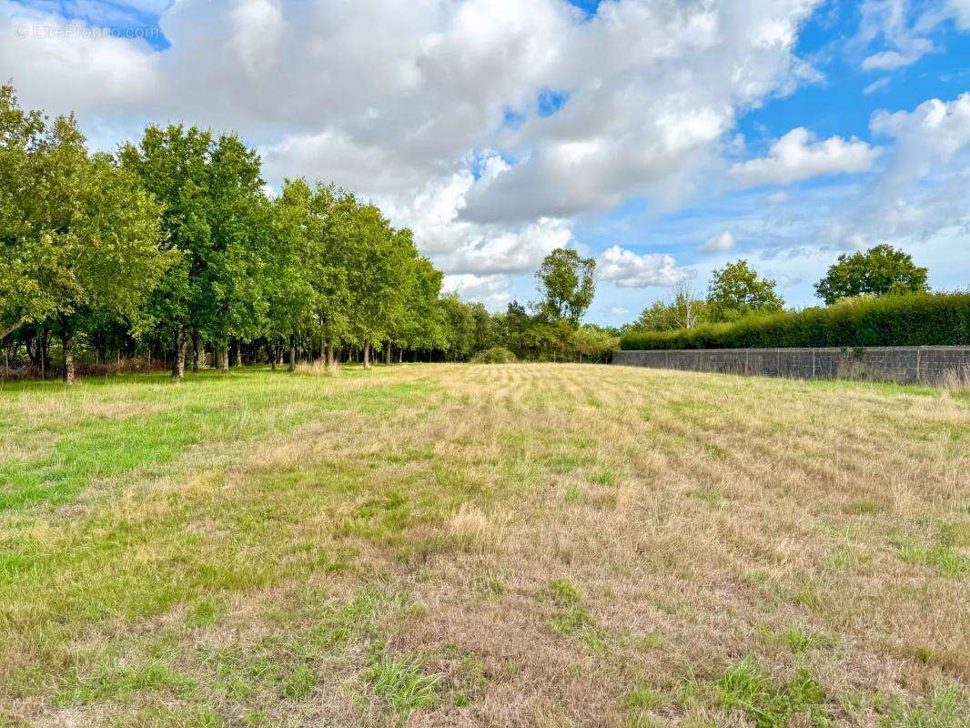 Maison à COMMEQUIERS