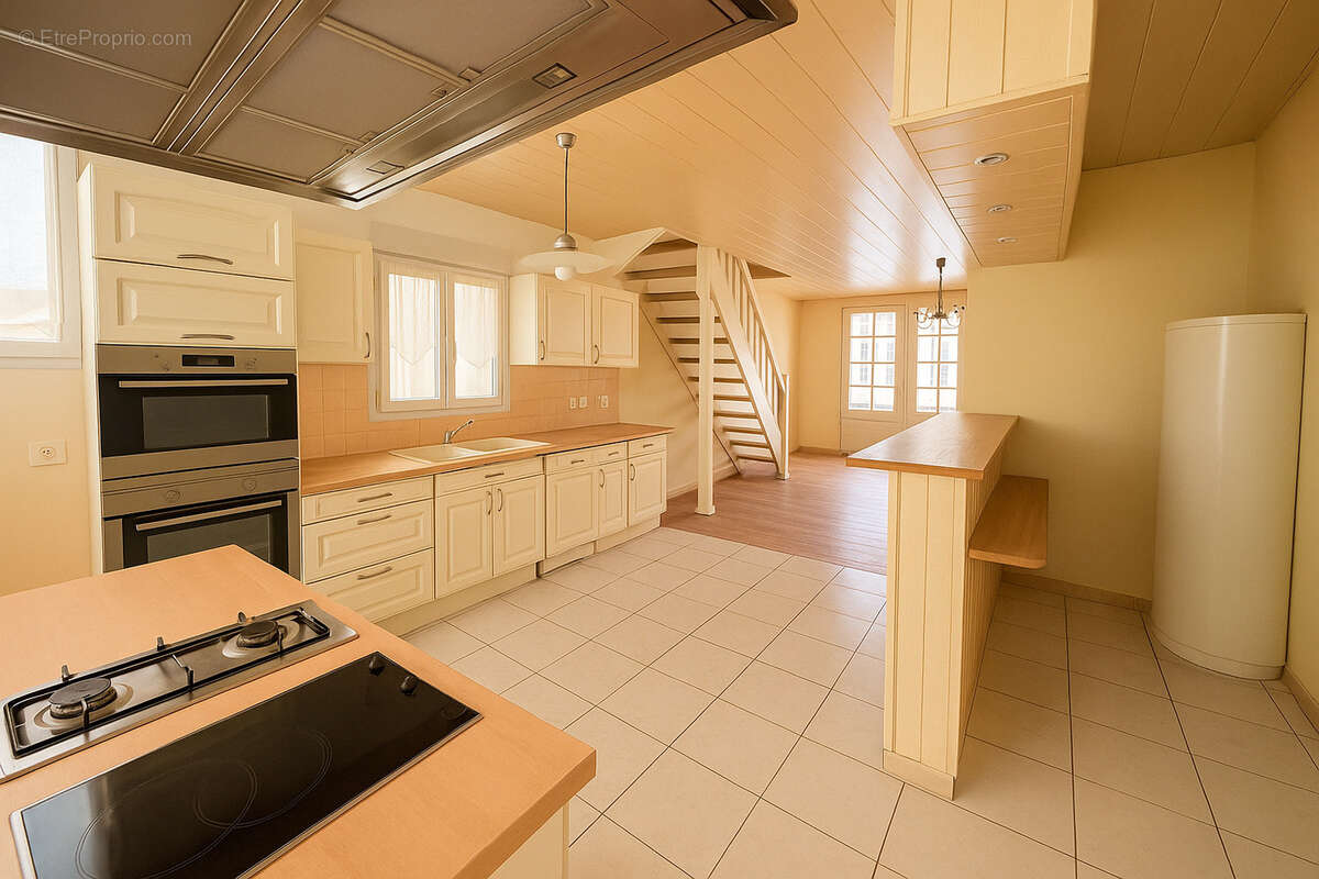 Maison à SAINT-MICHEL-CHEF-CHEF