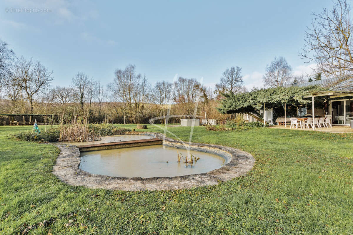 Maison à CORNY-SUR-MOSELLE