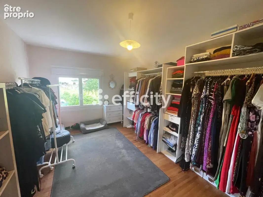 Maison 6 pièces 169 m² à vendre à Les Peintures (33230) - photo 12