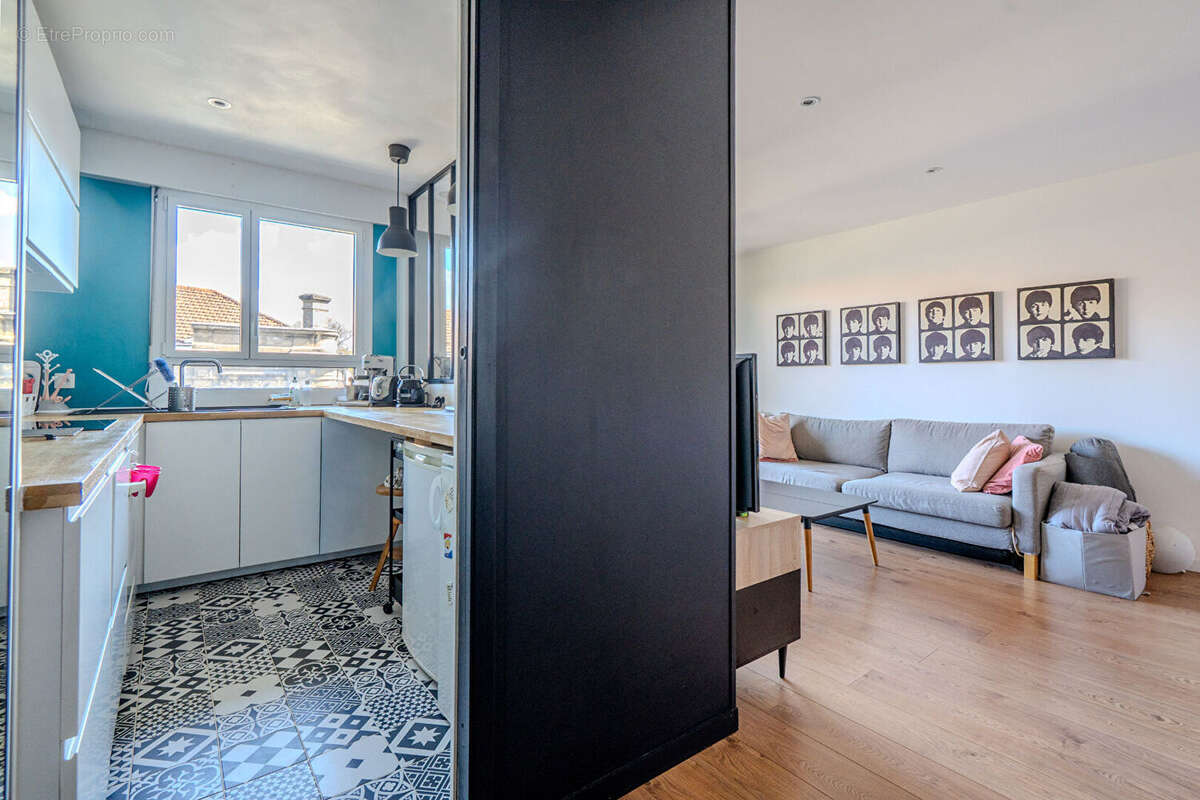 Appartement à BORDEAUX