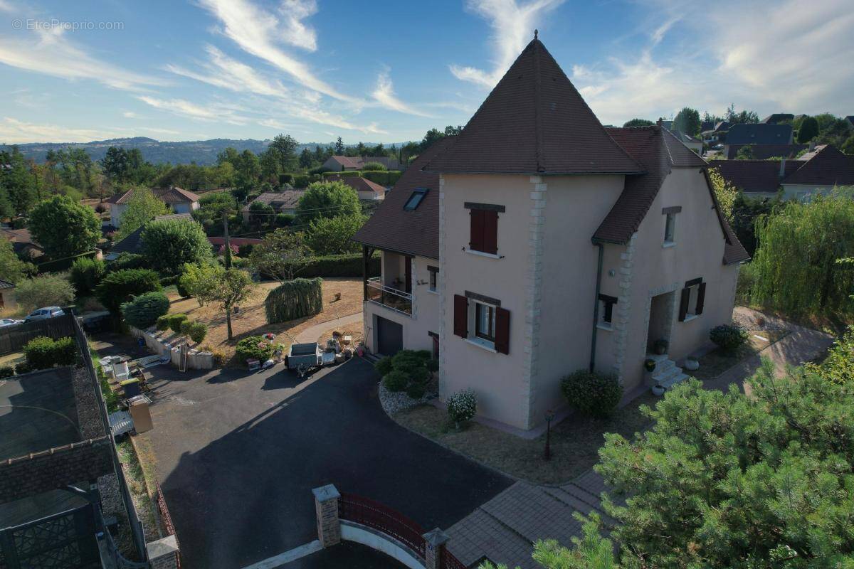 Maison à COSNAC