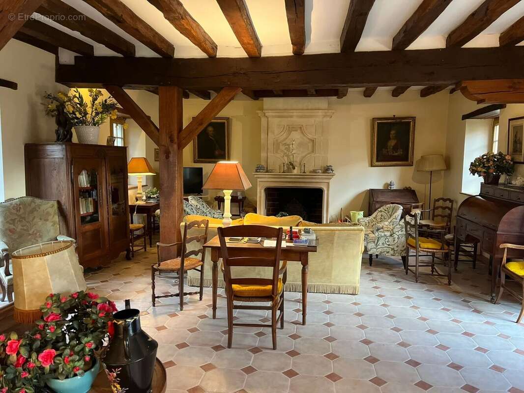 Maison à POIGNY-LA-FORET