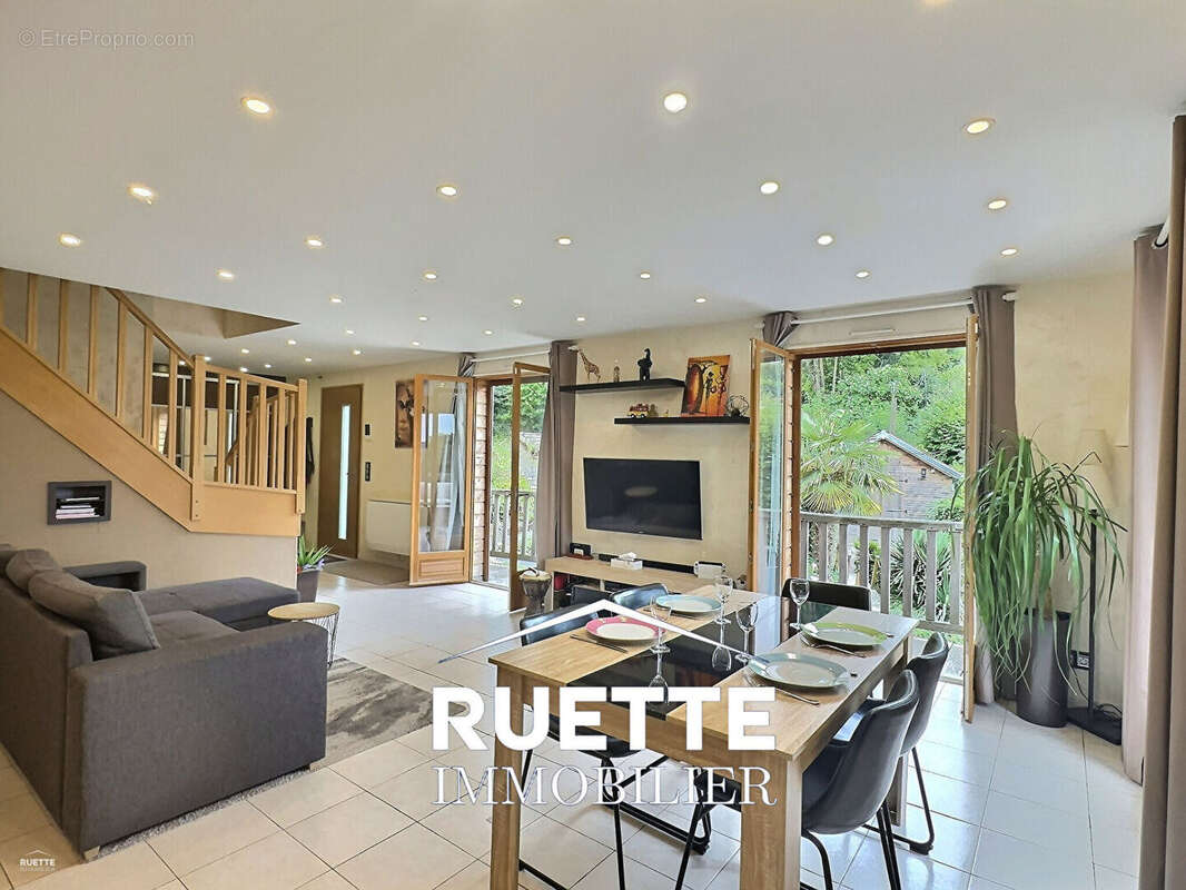 Maison à PIERREFITTE-EN-AUGE