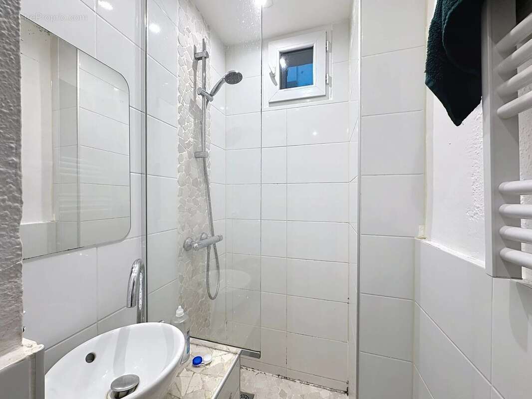 Appartement à MARSEILLE-7E