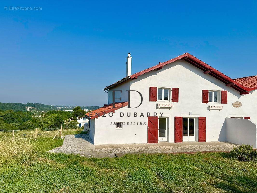 Appartement à LAHONCE