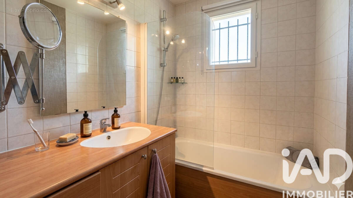 Maison 110 m² à Boisville-La-Saint-Pere  - photo 6