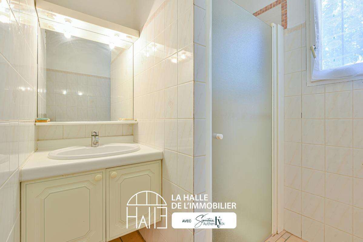 Maison 94 m² à Limoges  - photo 9