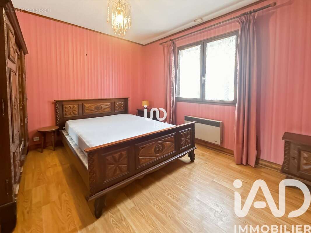 Photo 8 - Maison à VILLENEUVE-SUR-YONNE