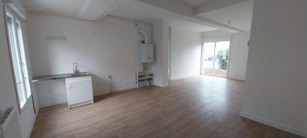 Appartement à EPERNON
